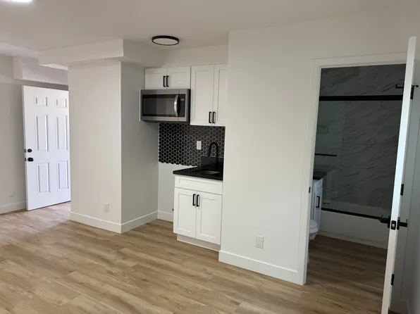 1925 W 20th St, Los Angeles, CA 90018