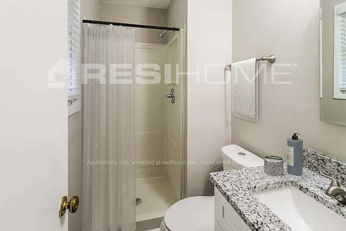 2084 Charles Cudd Ct — Photo 11