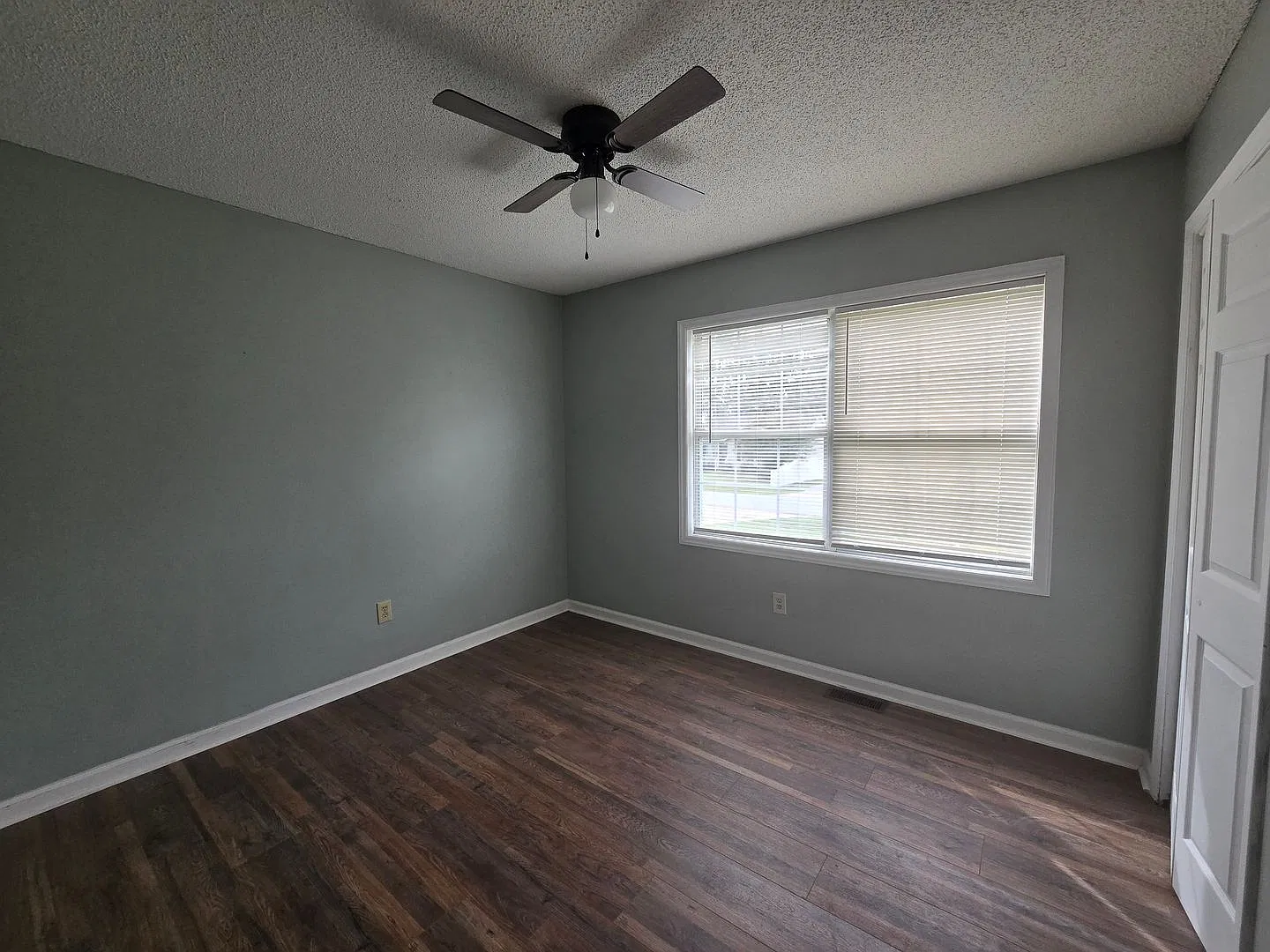 102 Duncan Dr — Photo 4