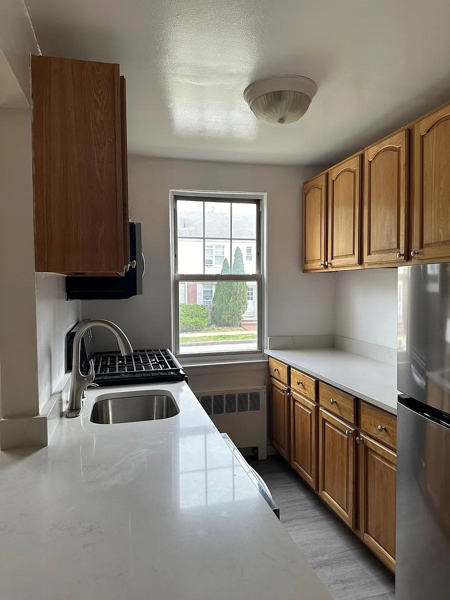 Building Photo - Manor at Mt Kisco