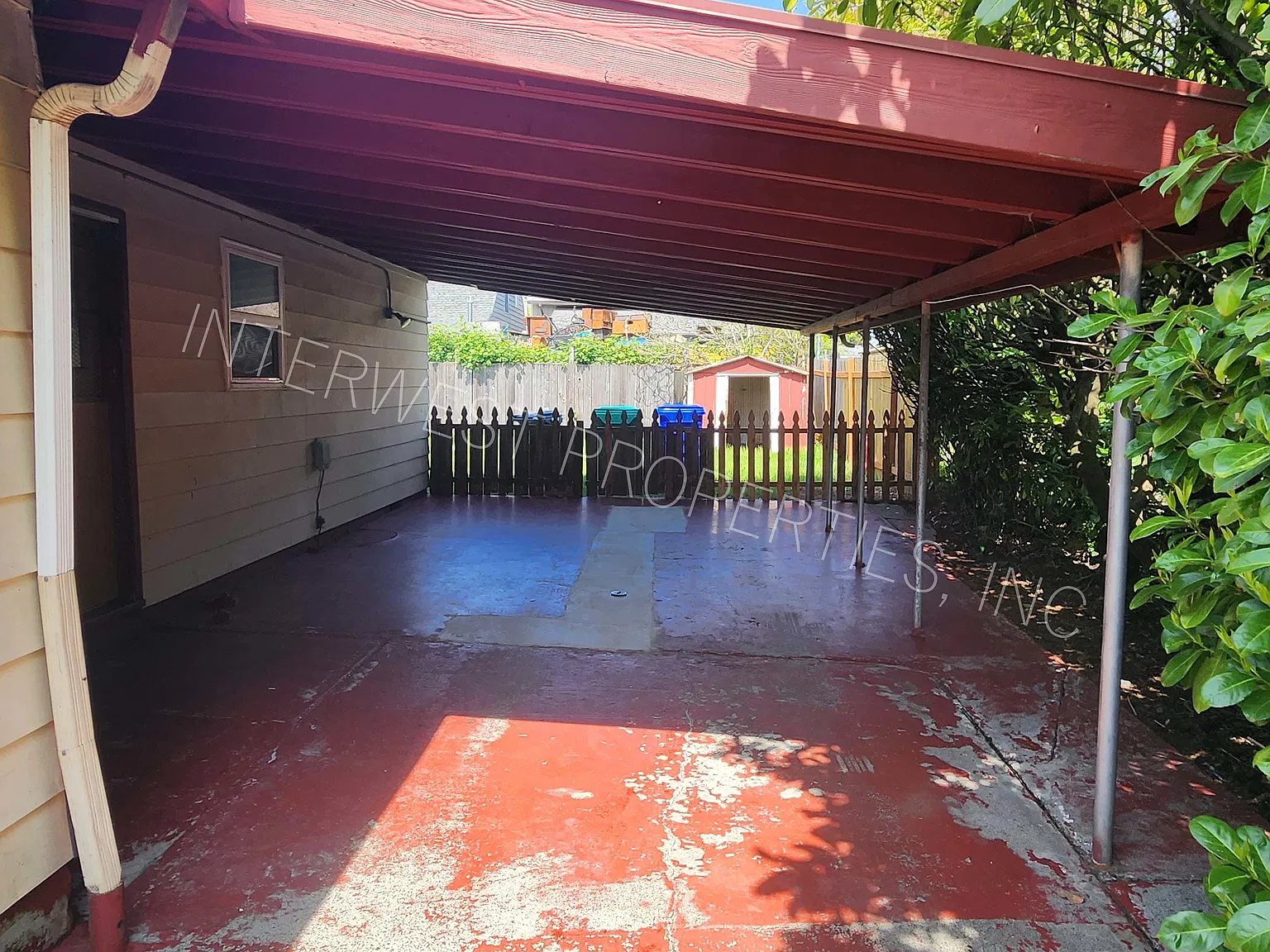 3 bed, 891 sqft, $2,495 — Photo 3