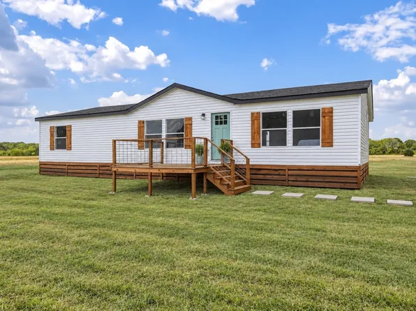 1085 County Road 4935, Trenton, TX 75490