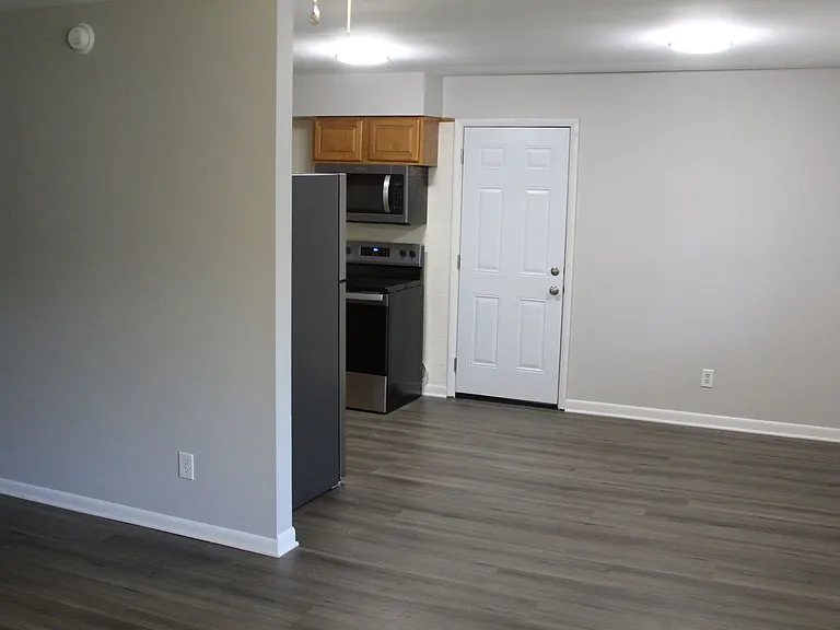 88 Poplar Grove Dr — Photo 6