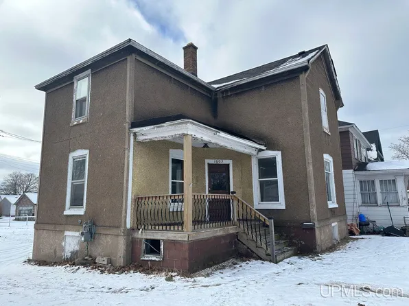 1603 11th Ave N, Escanaba, MI 49829