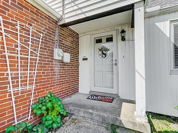 2nd image of 8463 Wicklow Ave