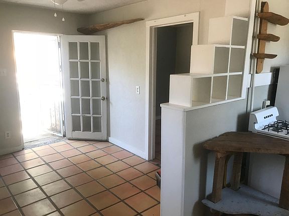 3rd image of 1412 Silver Ave SW #1410