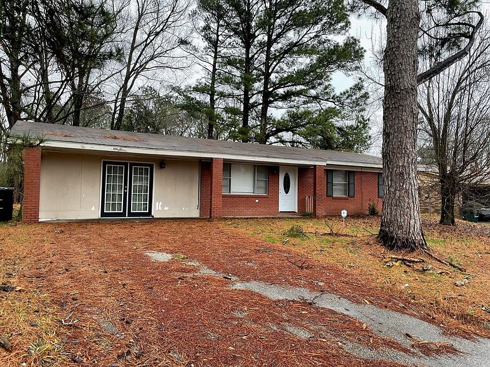 1st image of 309 Katherine Dr
