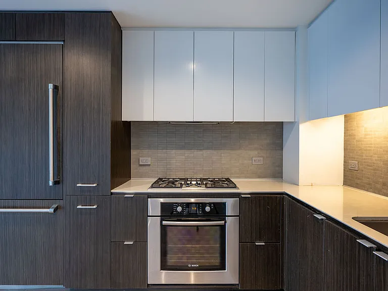1788 Clay St #404 — Photo 5