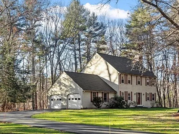 72 Forrest Rd, Westford, MA 01886
