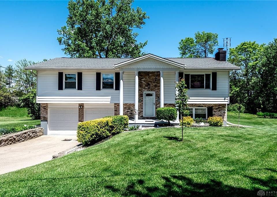 1st image of 7950 Honeysuckle Ln