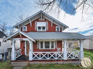 606 3rd St W, Roundup, MT 59072