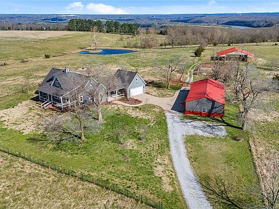 2nd image of 17999 Blue Springs Rd