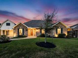 2910 Apache St, League City, TX 77573