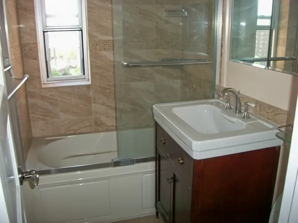 457 Fdr Drive image 1 of 5