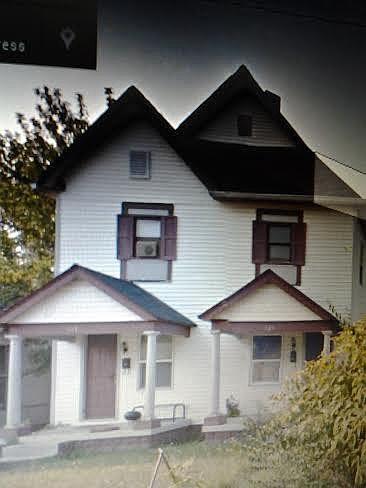 1st image of 843-845 W 27th St