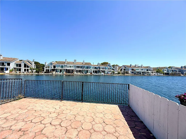 16098 Tortola Cir — Photo 11