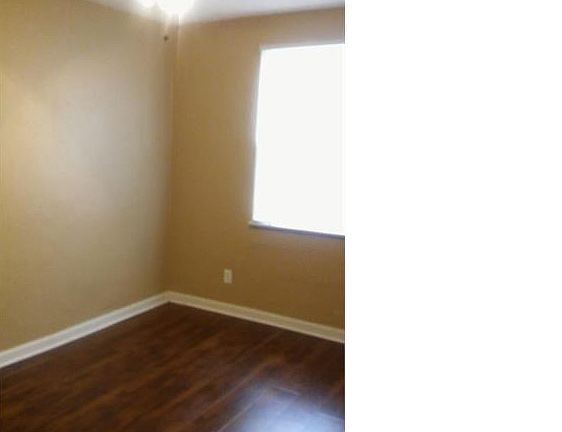 2nd image of 3912 Pomona Ct
