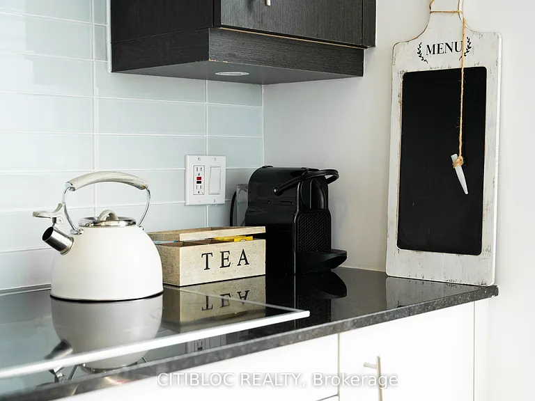30 Nelson St #2807 — Photo 32