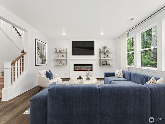 5th image of 14736 59th Avenue E #1