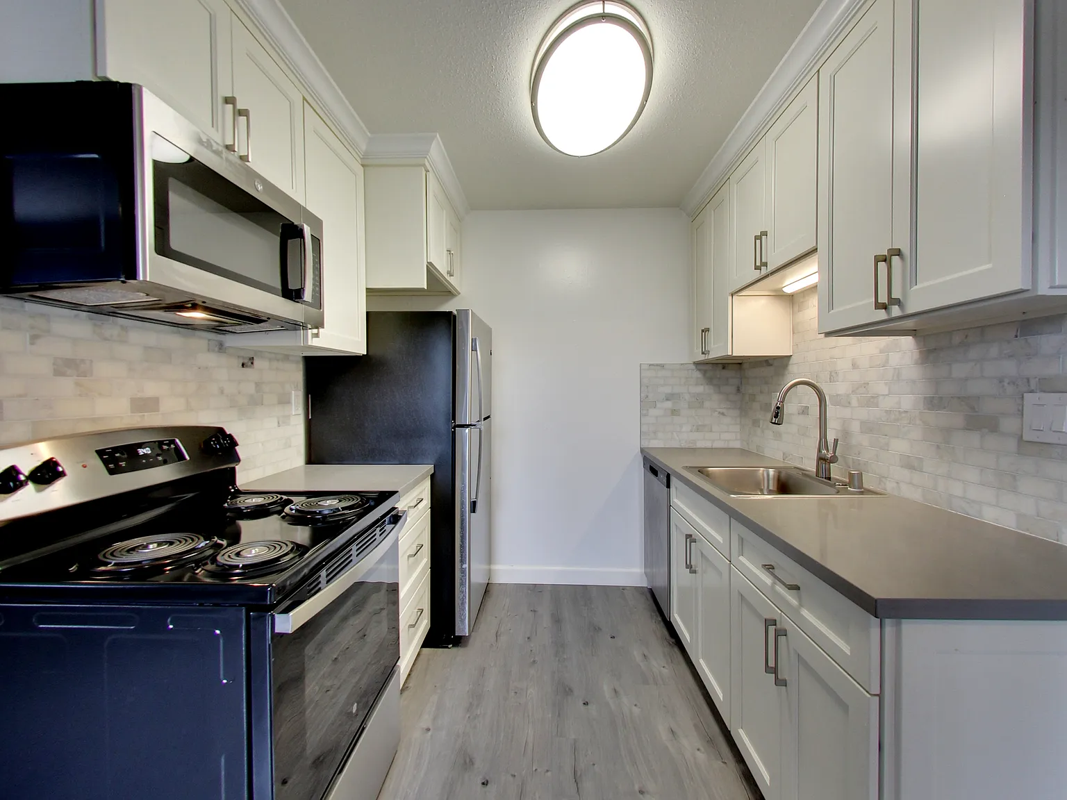 Oak Grove — Photo 1