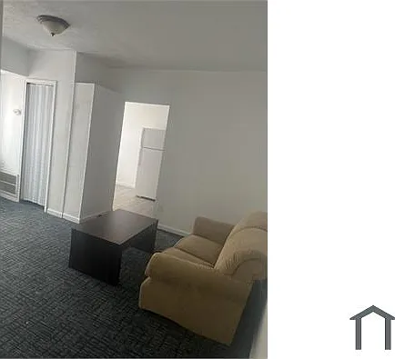 1 bed, 700 sqft, $700 — Photo 3