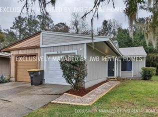 1361 Ellis Trace Dr W, Jacksonville, FL 32205