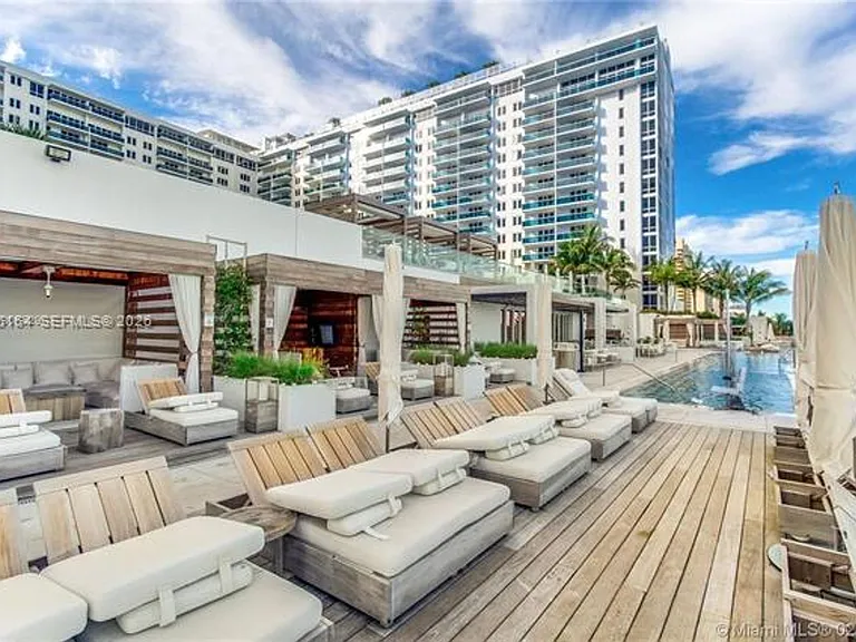 2301 Collins Ave #1507 — Photo 41