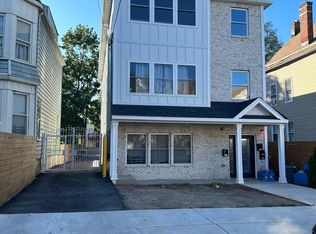 148 N 9th St #1, Newark, NJ 07107