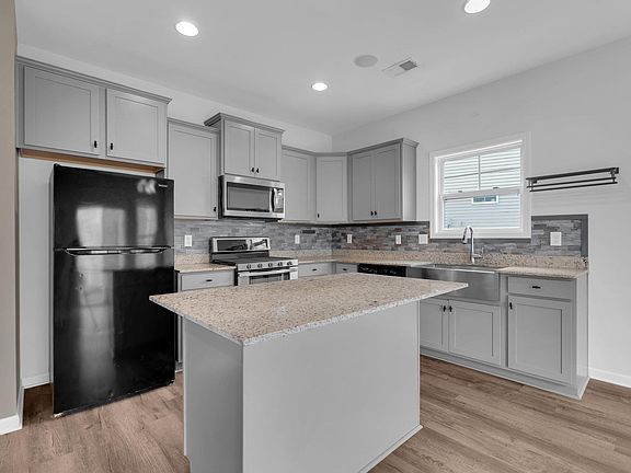 5th image of 503 Torrington Dr