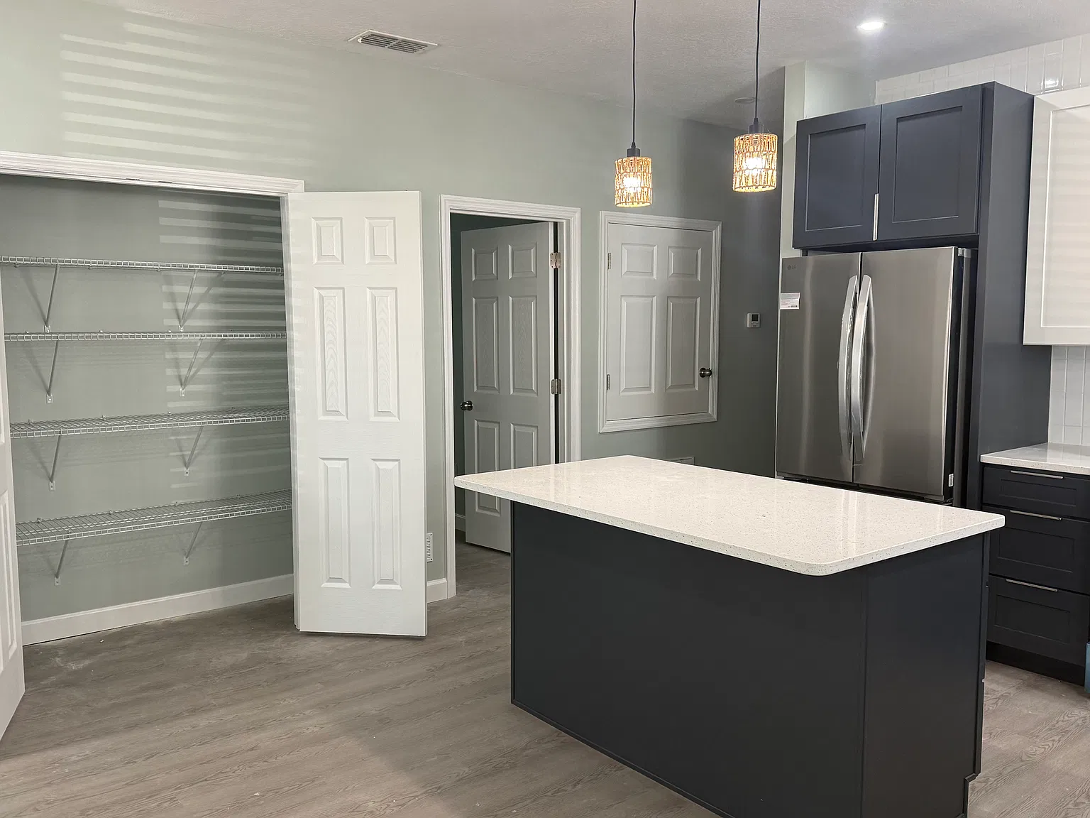 3 bed, 1500 sqft, $2,600 — Photo 3