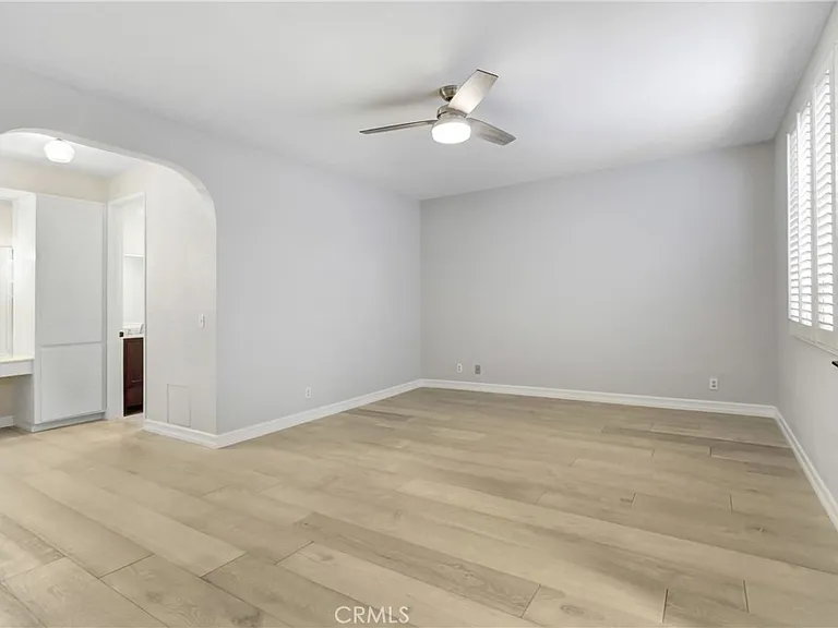 4949 Genesta Ave #104 — Photo 19