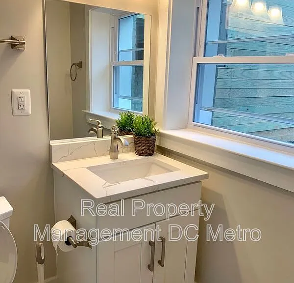 4434 Kansas Ave NW — Photo 5