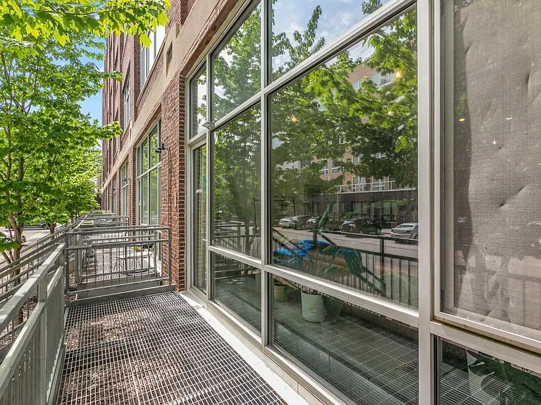 700 Washington Ave N #212 — Photo 21