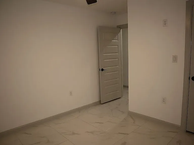 1373 Daytona Bch — Photo 10