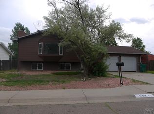 4302 Rawhide Rd, Pueblo, CO 81008