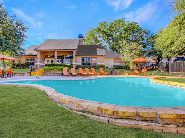 Waters Edge Villas