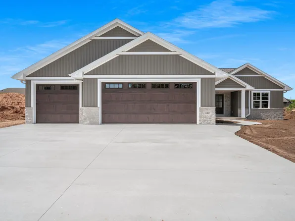 340 Baywood Trl, Green Bay, WI 54311