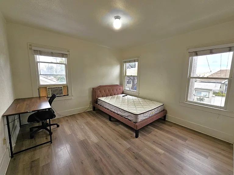 2310 Ellendale Pl #1388-1/2 — Photo 9