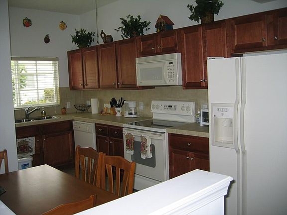 3rd image of 520 7th Pl #104