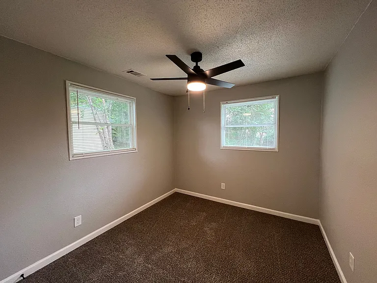 364 Elder Rd — Photo 8