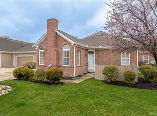 82 Aberdeen Village Dr, Dayton, OH 45430