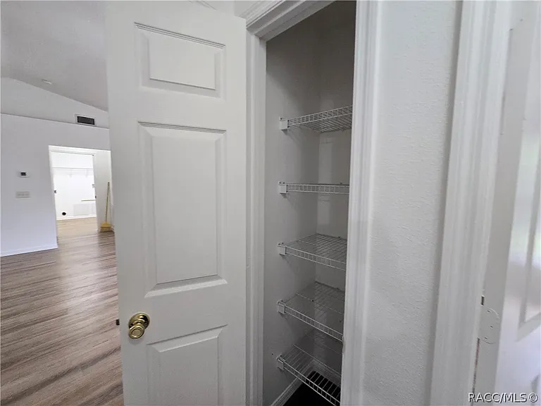 292 N Fitzpatrick Ave — Photo 12