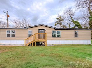 8 Teal Ln, Candler, NC 28715