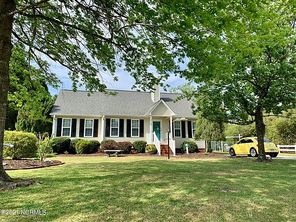 2nd image of 2123 Crestway Pl
