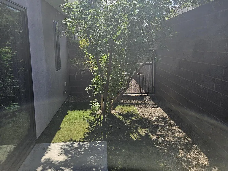 264 S Roosevelt St — Photo 41