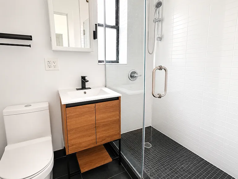 446 W 55th St #4S — Photo 3