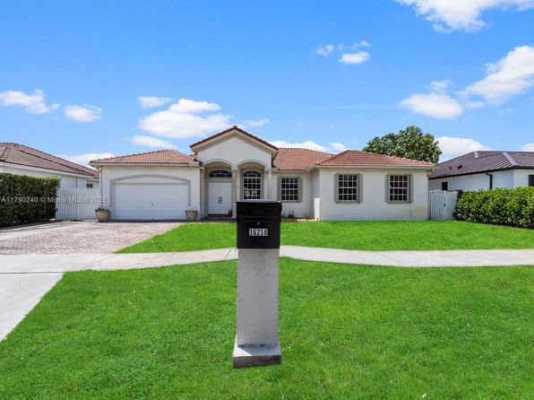 16218 SW 48th Ter, Miami, FL 33185