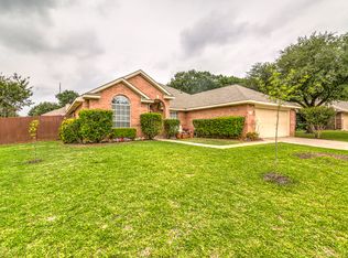 1358 Forest Creek Dr, Lewisville, TX 75067