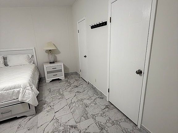 5th image of 4157 Roberts Way #28
