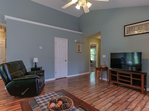 5th image of 1333 Red Stone Dr